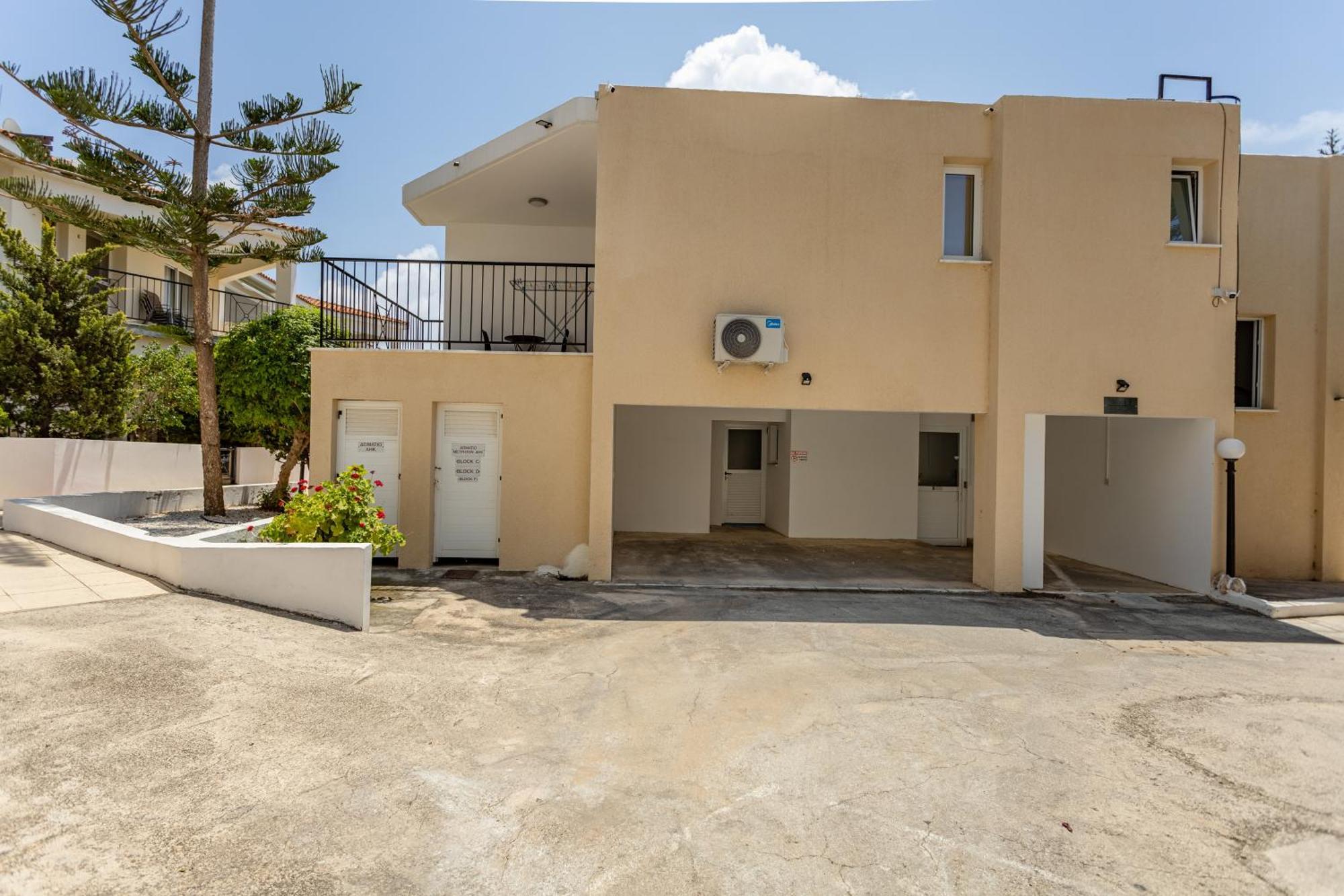 Danaos Seaside 101 With Pool In Tourist Area Apartament Pafos
